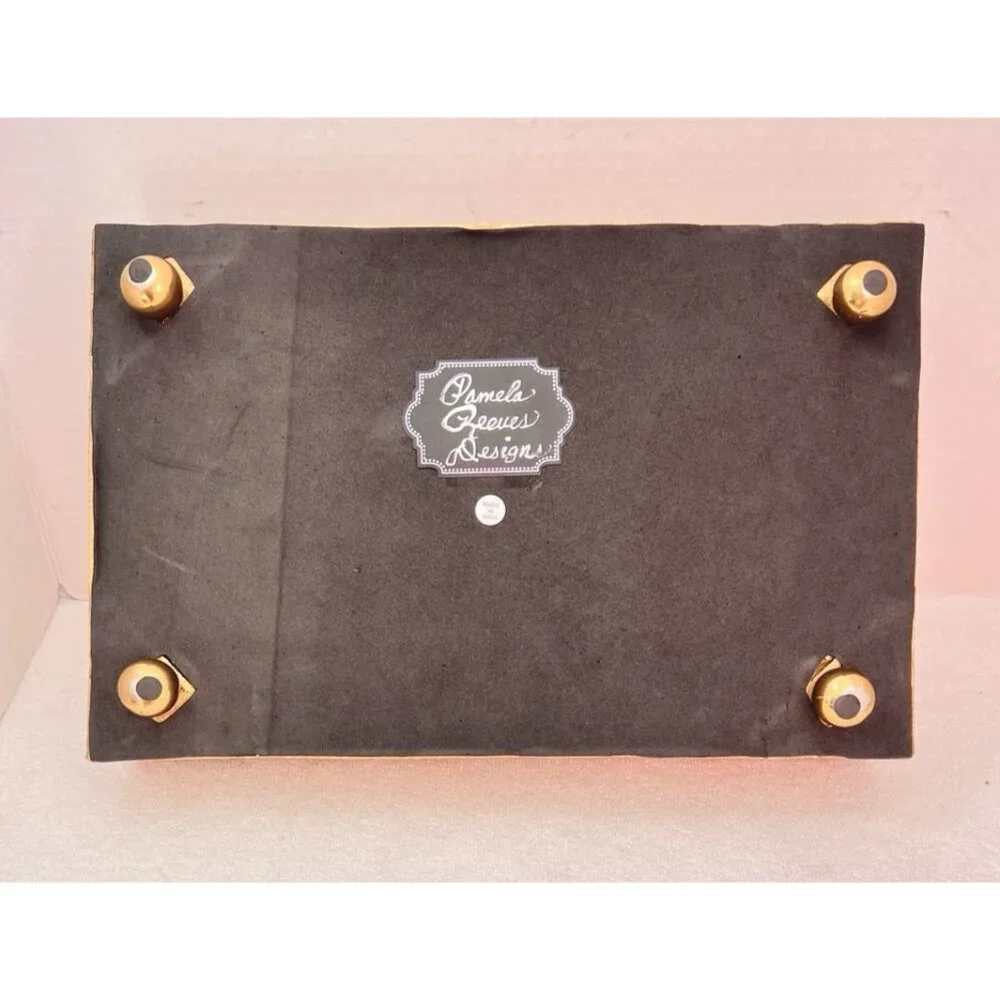 Pamela Reeves Designs this luxurious